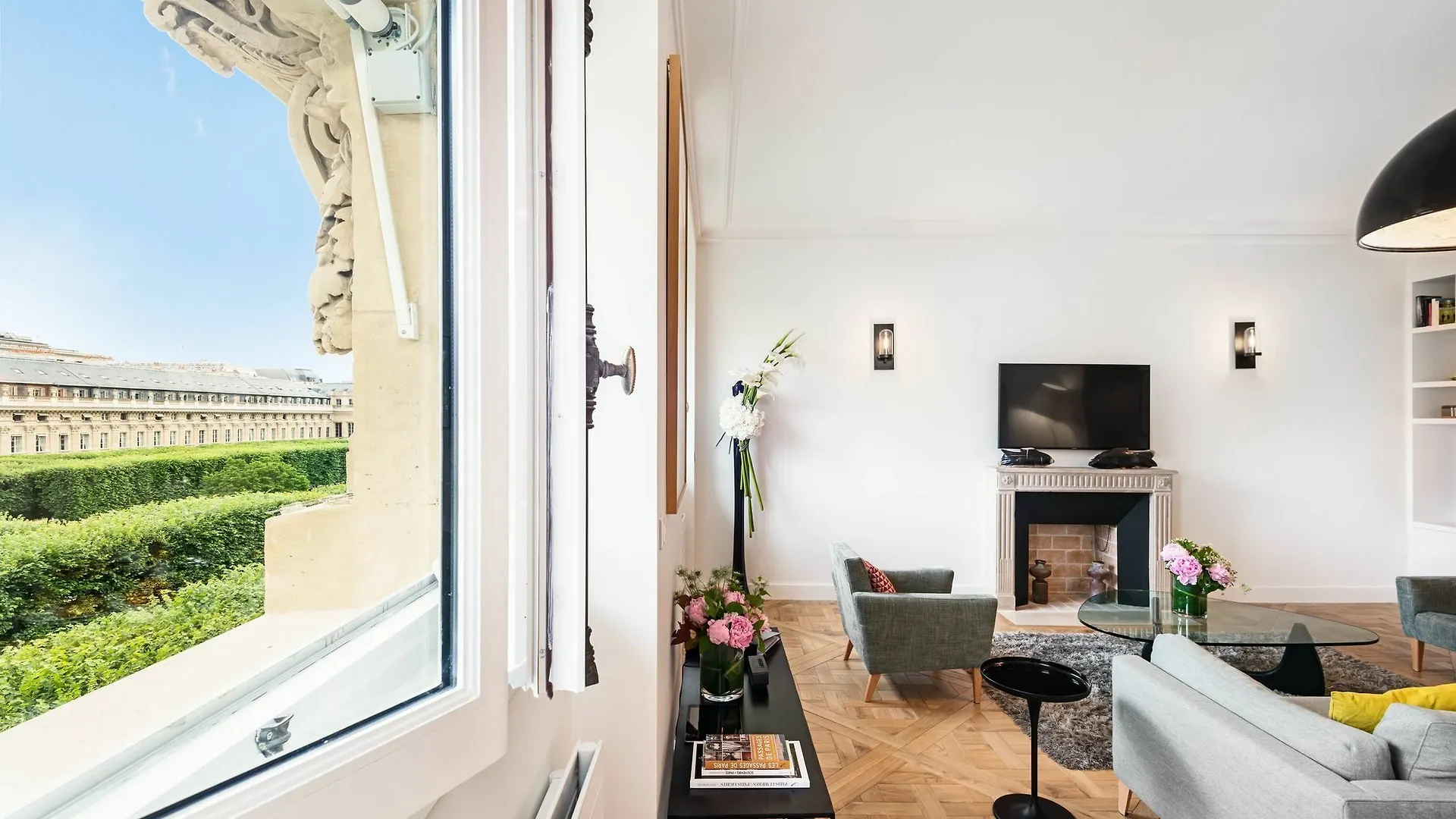 Palais Nouveau - Two Bedroom Paris